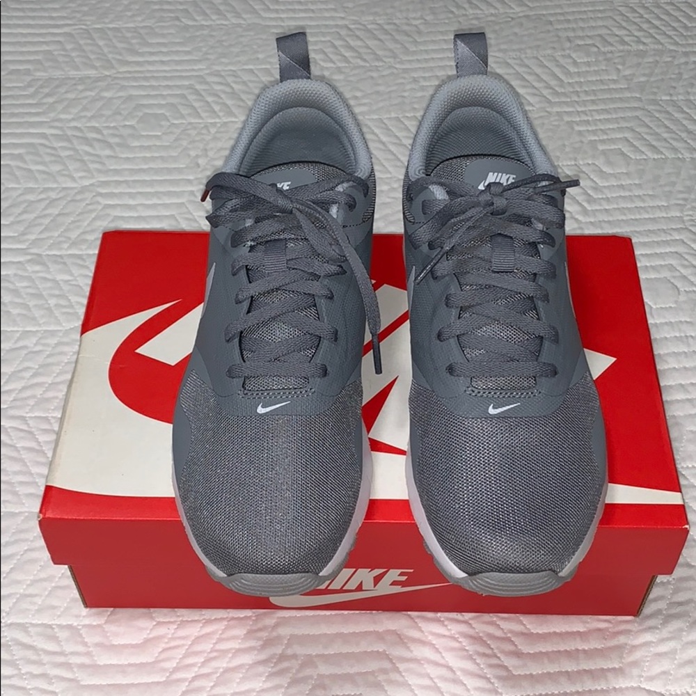 Nike Air Max Tavas